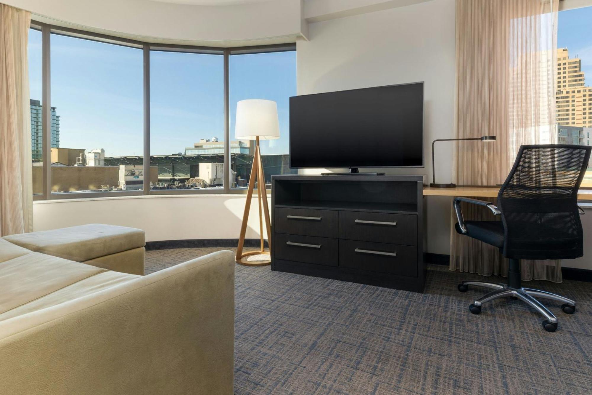 By Marriott Downtown 3* Grand Rapids
