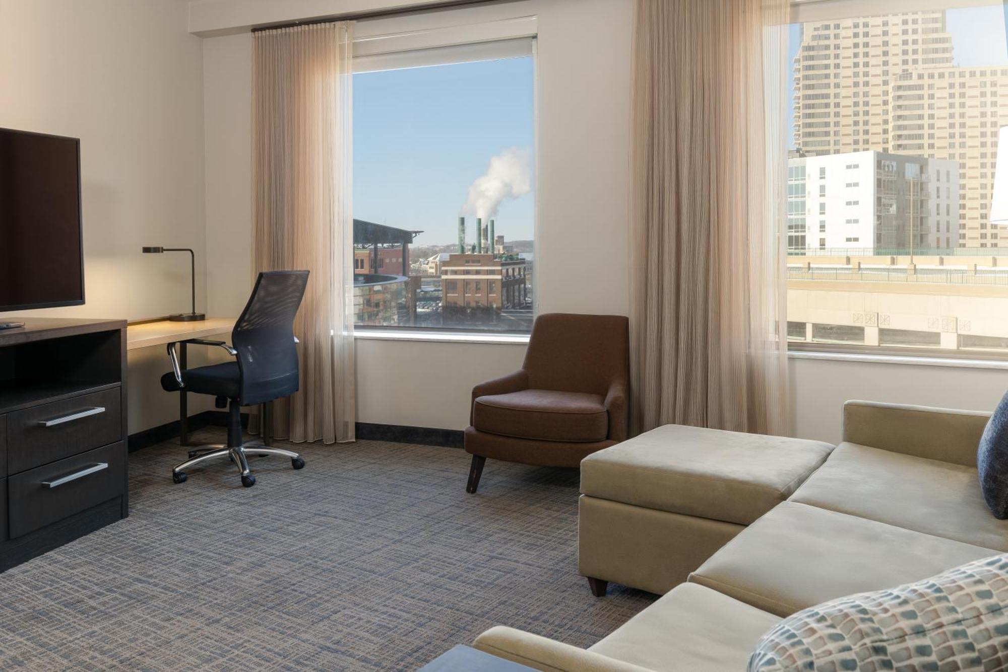 By Marriott Downtown Hotel Grand Rapids